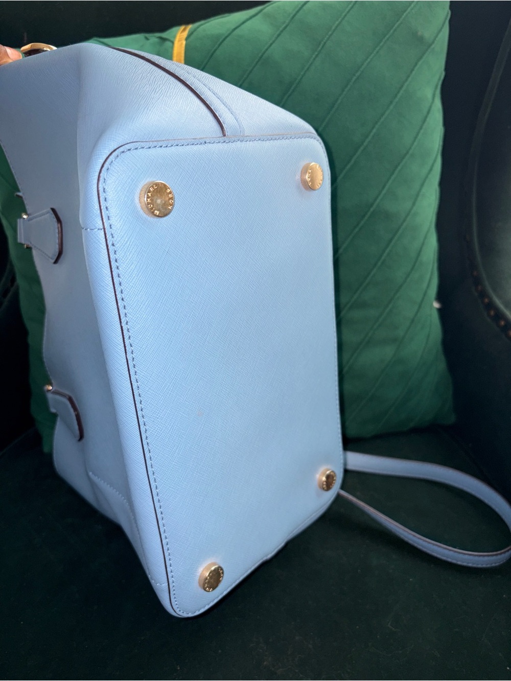 Michael Kors Greenwich Sky Blue Saffiano leather Tote With Gold-tone hardware - Picture 7 of 9